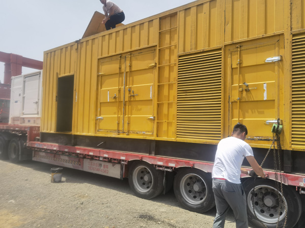 镇江发电机出租100KW发电机需要什么规格的电缆线？